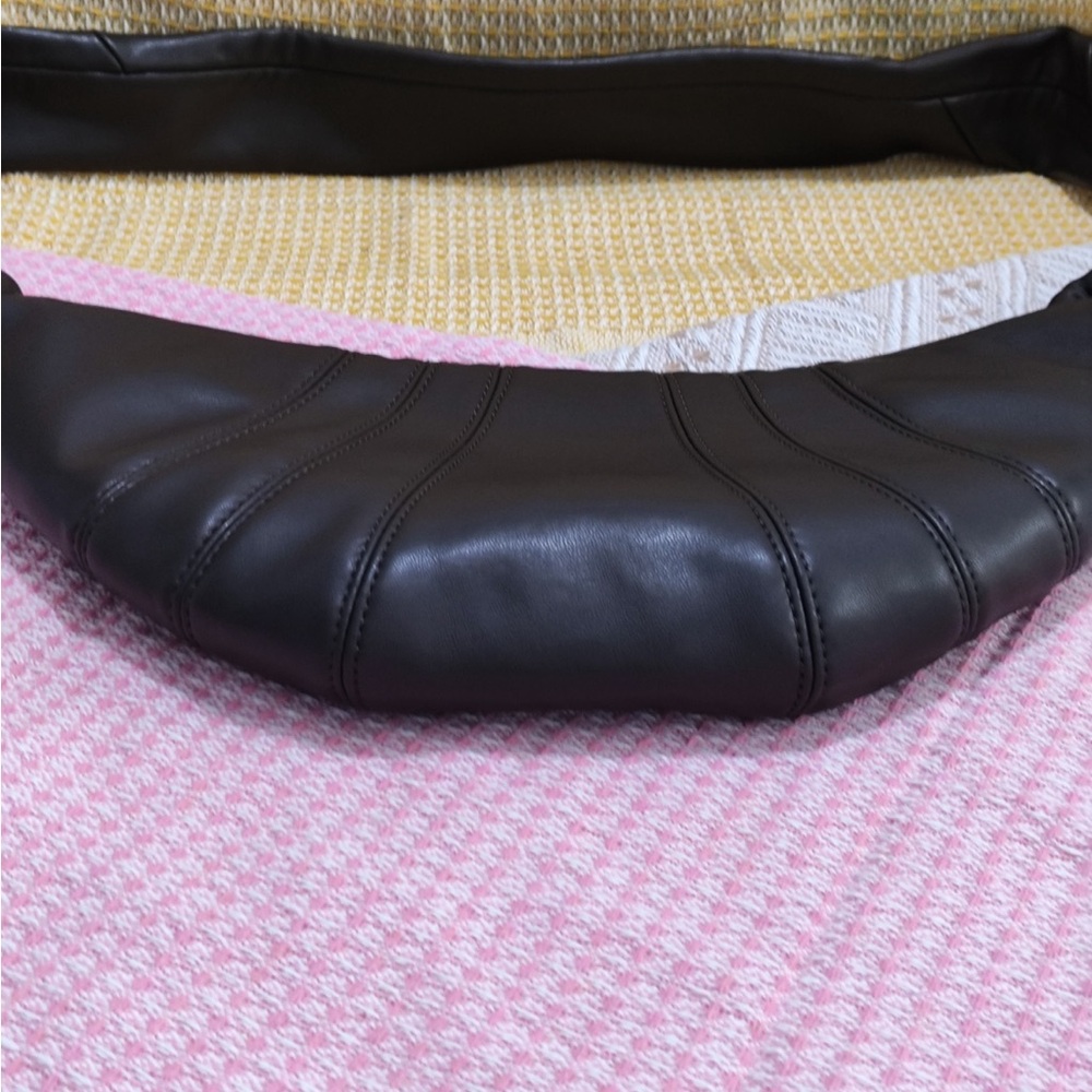 Lemaire Black Crescent Crossbody Bag - Picture 6 of 9
